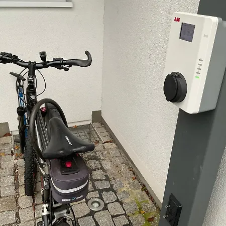 Apartamento Attika In Freiburg -gundelfingen Mit Grosser Dachterrasse